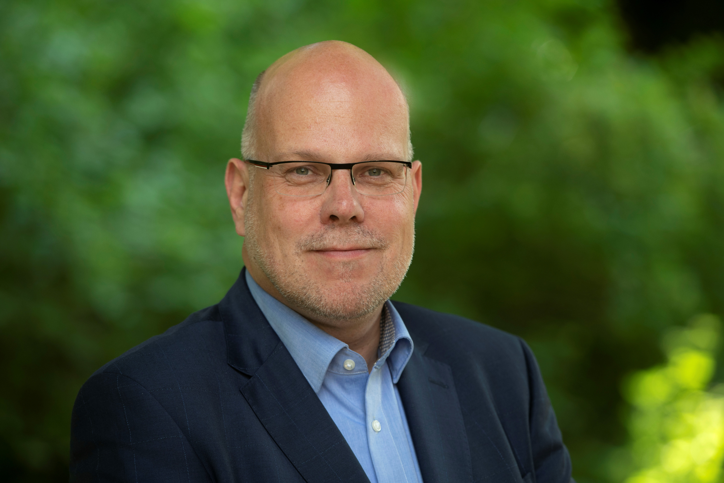 Foto van Leon Busschops, de gemeentesecretaris van Sittard-Geleen.