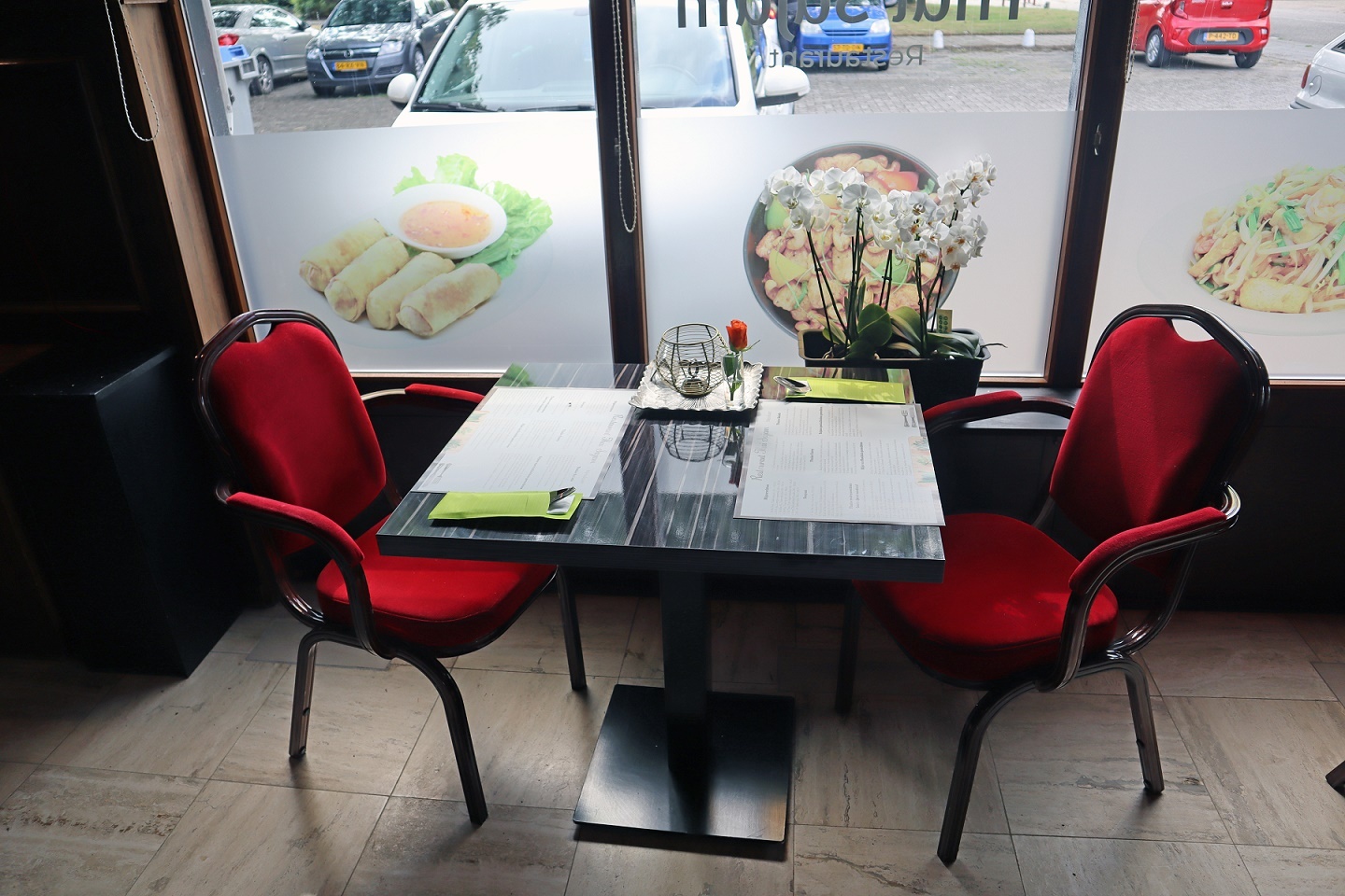 Thai Sajam tafel en stoelen