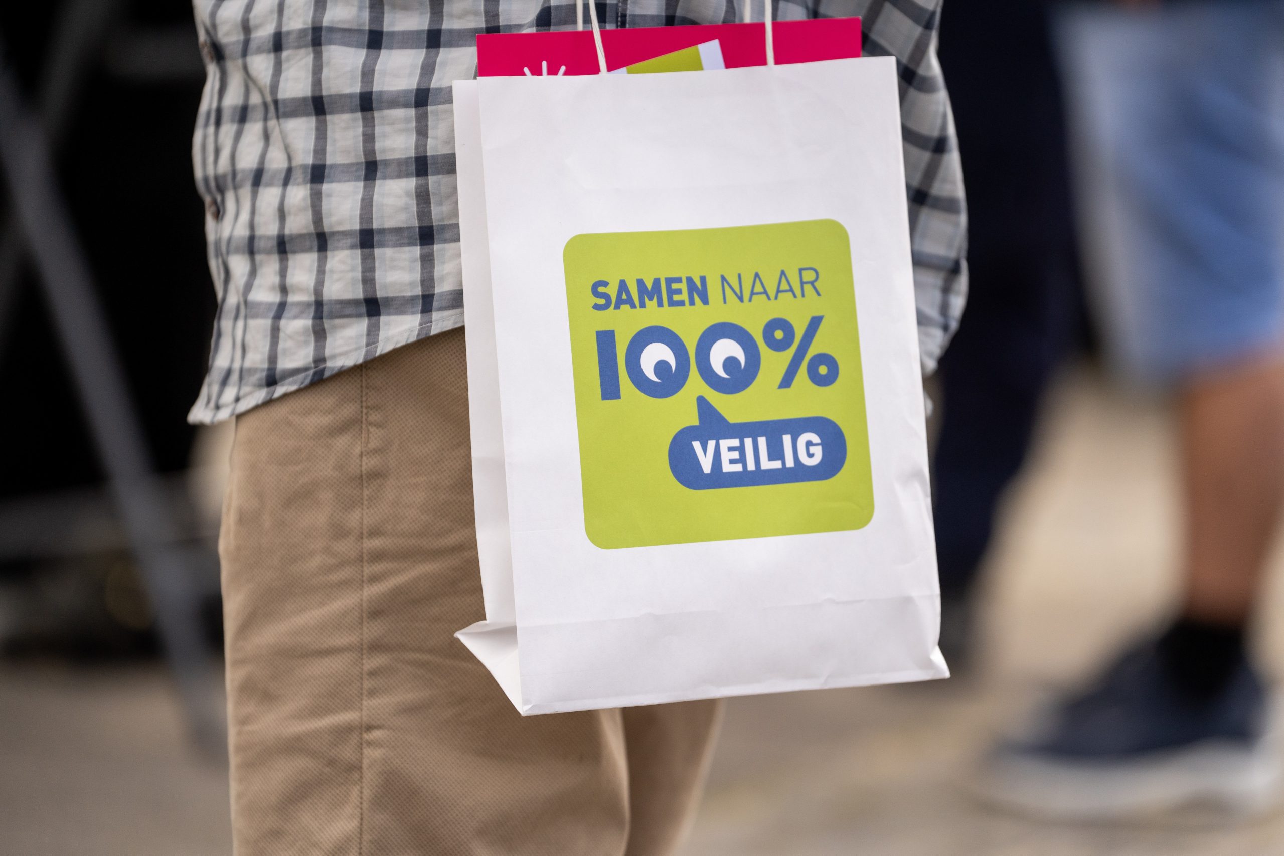 Afbeelding logo Samen naar 100% Veilig op tasje