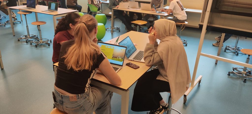 Afbeelding van leerlingen die de Klimaat Challenge aangaan