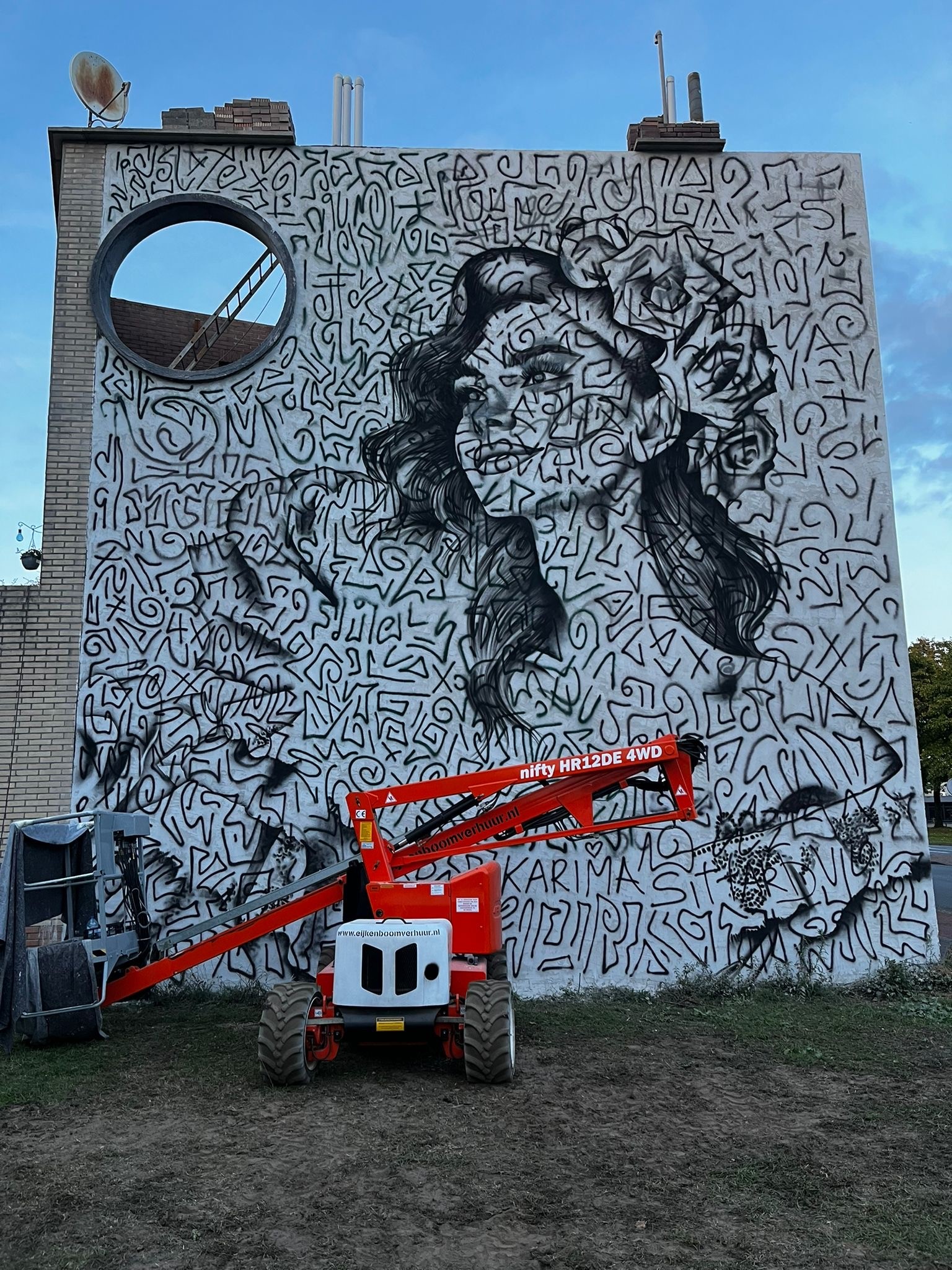 Afbeelding werkzaamheden aan Mural Sanderbout