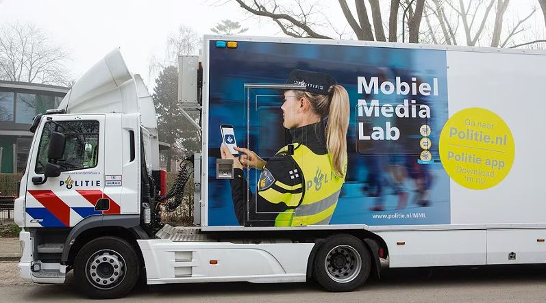 Foto Politie Mobiel Media Lab